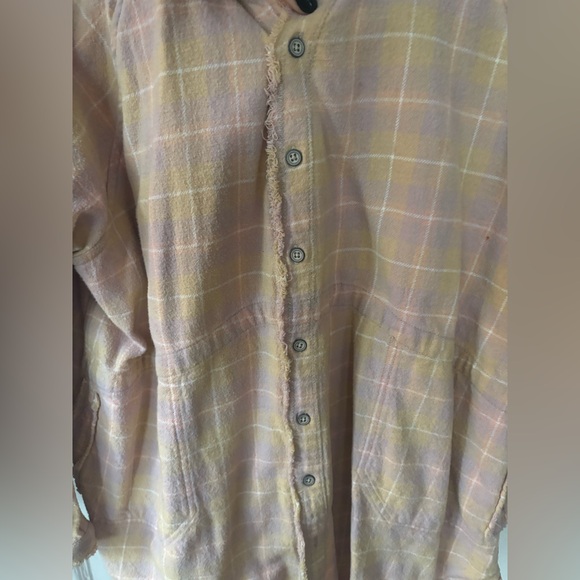 We the Free Summertime Daydream Button Down - Picture 4 of 5